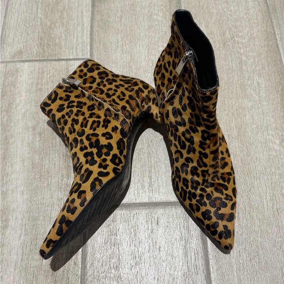 Zara Leopard Print ankle Boots - Picture 1 of 8